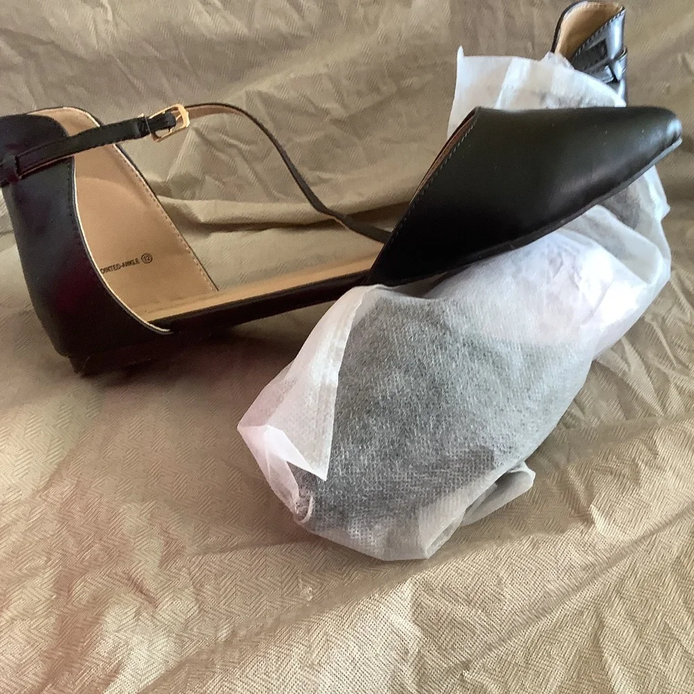 Black flats - Picture 2 of 6